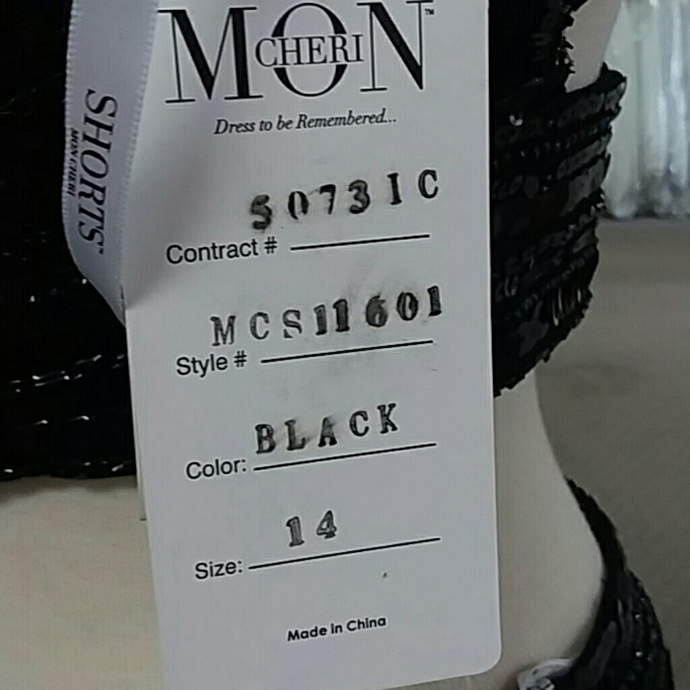 BLACK Mon Cheri Short - Picture 6 of 6